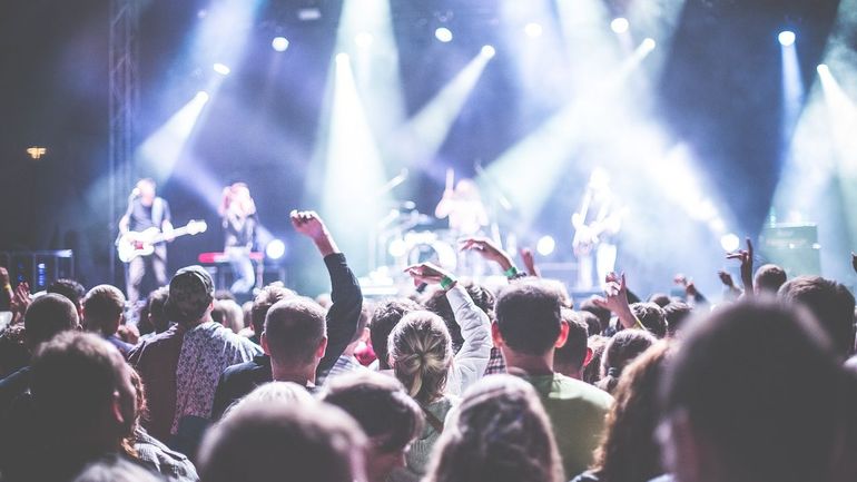 Acheter des Tickets de Concert : Conseils et Astuces pour une Expérience Sans Stress